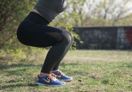 frog squat exercise