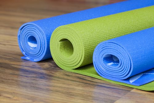 how you can i use a yoga mat under my treadmill